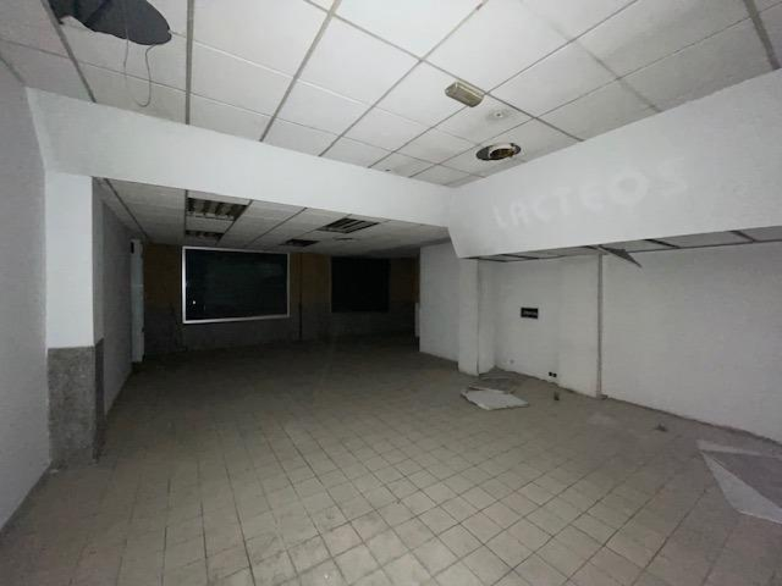 LOCAL COMERCIAL EN EL CORAZÓN DE MURCIA: OPORTUNIDAD EXCEPCIONAL PARA INVERSORES Y EMPRENDEDORES.