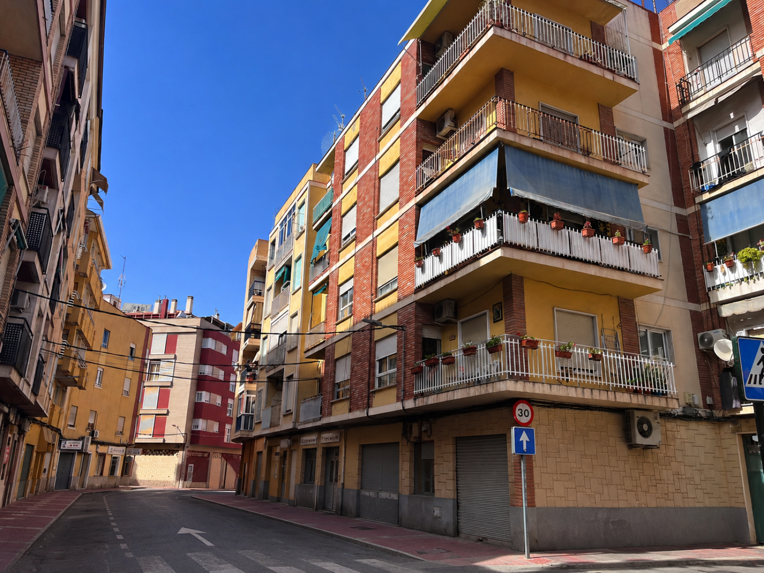 Piso de 4 dormitorios junto a Plaza del Carmen y Estación de Renfe 0% HONORARIOS AGENCIA