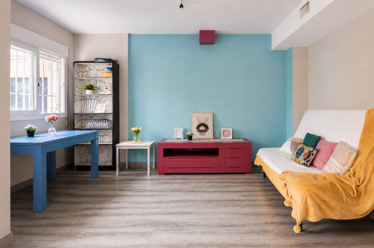 CHALET PAREADO CON JARDÍN PRIVADO EN LA URBANIZACIÓN MONTEPINAR